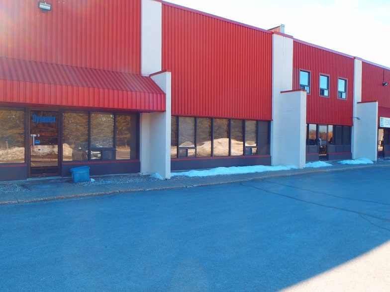 More Photos Of 60 Colonnade Rd, Nepean Flex For Lease