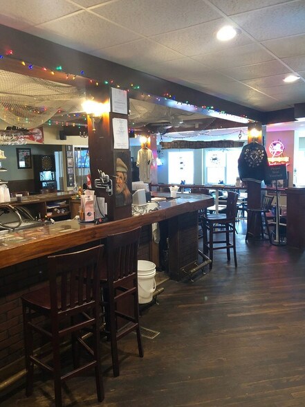 More Photos Of 5885 Main, Olcott Restaurant For Sale