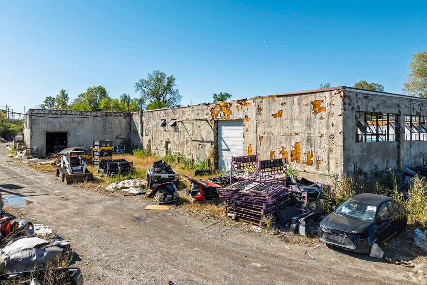 More Photos Of 44052 Yost Rd, Canton Township Manufacturing For Sale