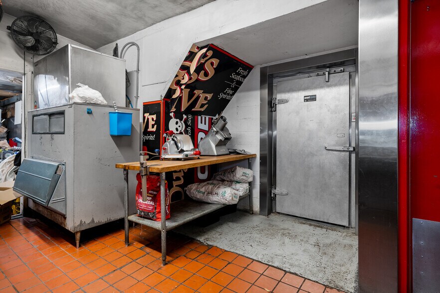 More Photos Of , Buffalo Specialty For Sale