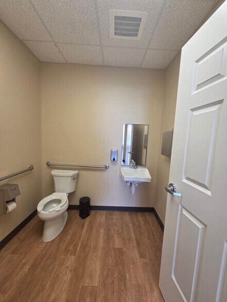 More Photos Of 1 Main St, Peabody Apartments For Lease