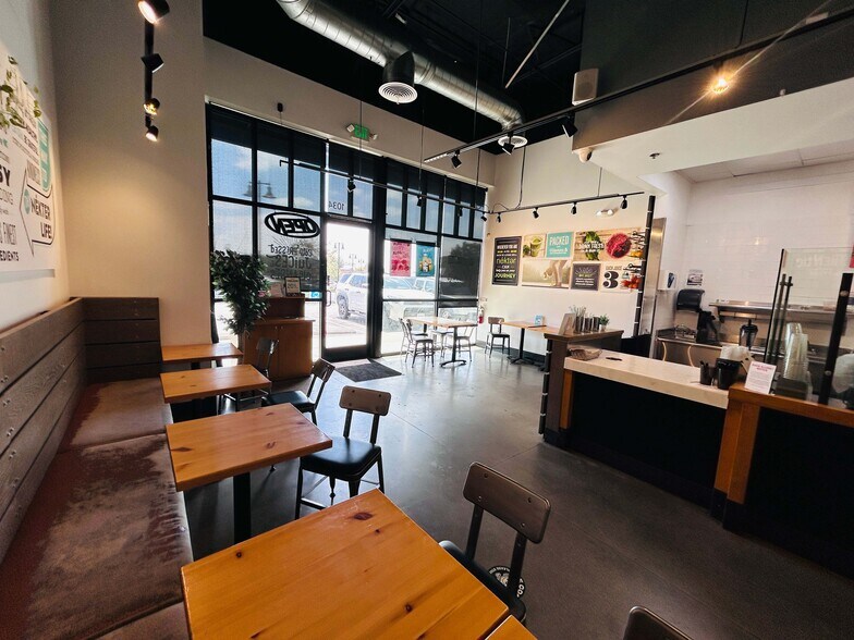 More Photos Of 1034 W Gladstone St, San Dimas Restaurant For Lease