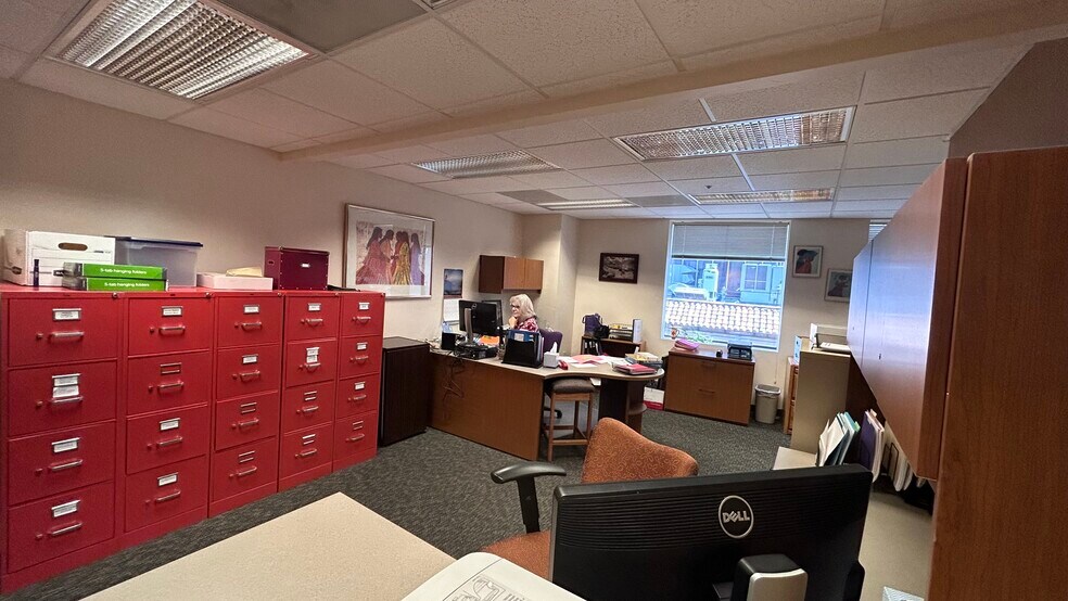 More Photos Of 100 N Stone Ave, Tucson Office Residential For Lease