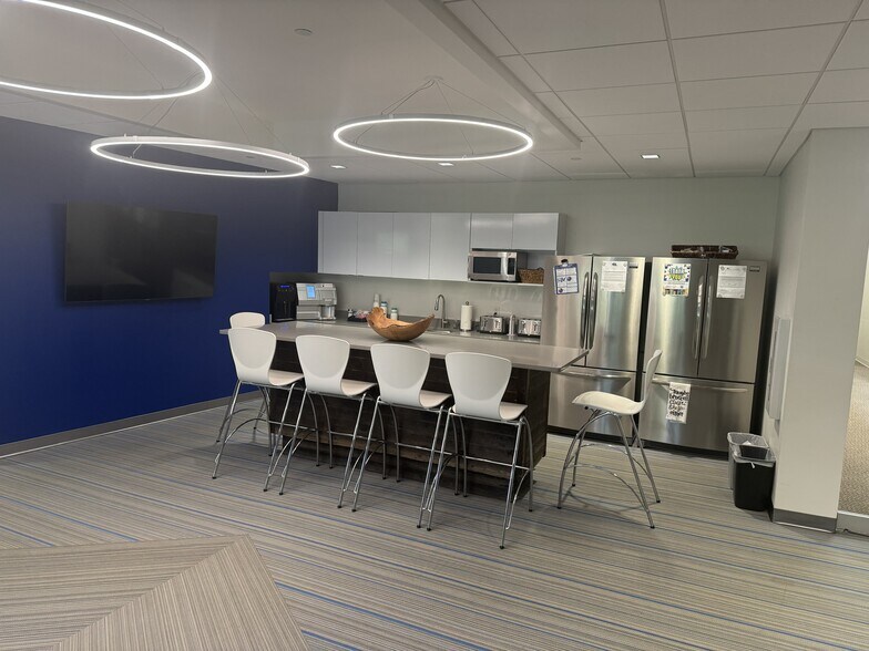 More Photos Of 204 Second Ave, Waltham Office For Lease