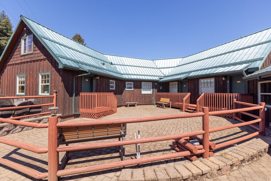 More Photos Of 1258 Highway 141, White Salmon Hospitality For Sale