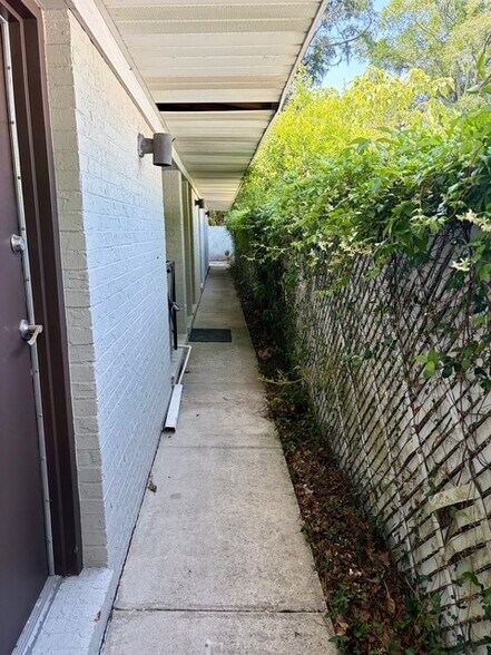 More Photos Of 4300-4304 Plymouth St, Jacksonville Unknown For Lease