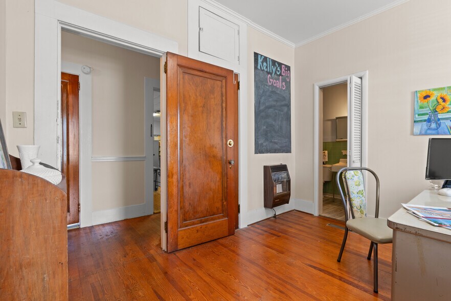 More Photos Of 104 W Broad St, Wedowee Medical For Sale