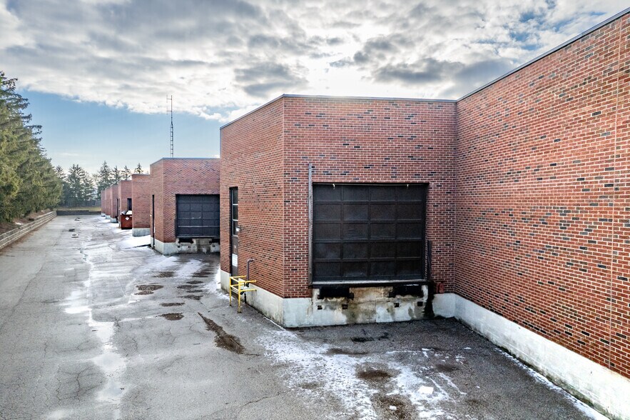 More Photos Of 226 Jardin Dr, Concord Warehouse For Lease