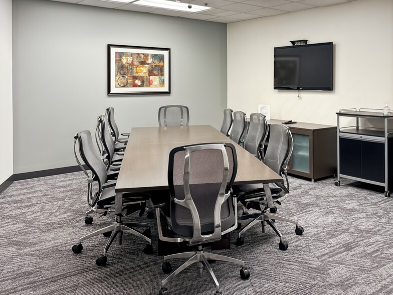 More Photos Of 300 East Esplanade Dr, Oxnard Coworking Space