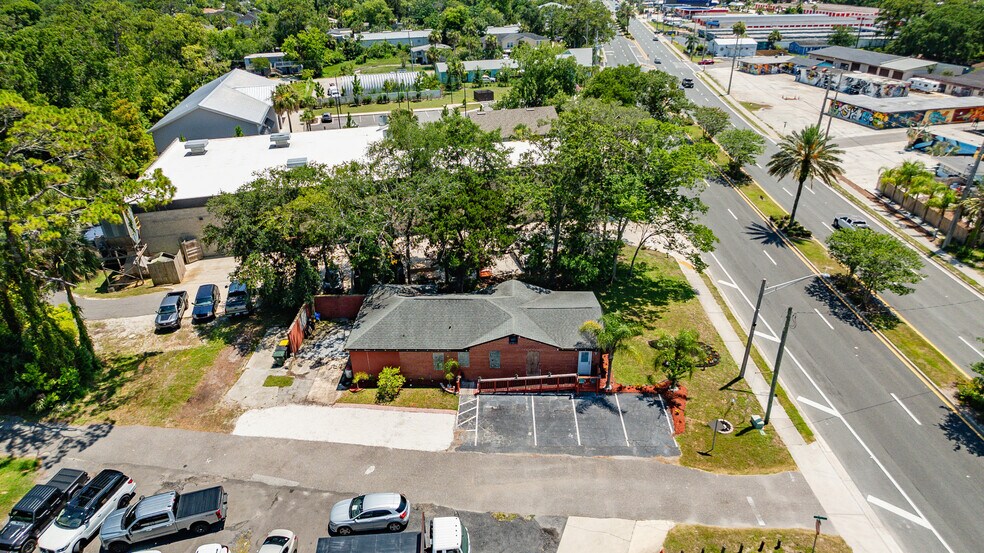 More Photos Of 1887 Mayport Rd, Atlantic Beach Freestanding For Sale
