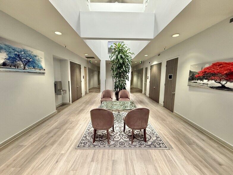 More Photos Of 1510 J St, Sacramento Office For Lease