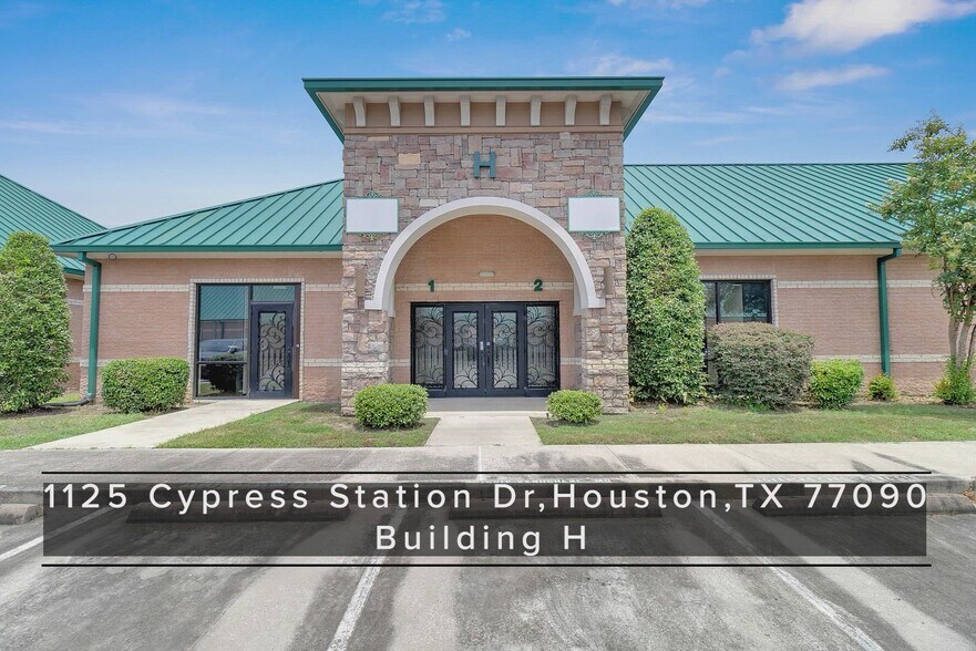 Primary Photo Of 1125 Cypress Station Dr, Houston Medical For Lease