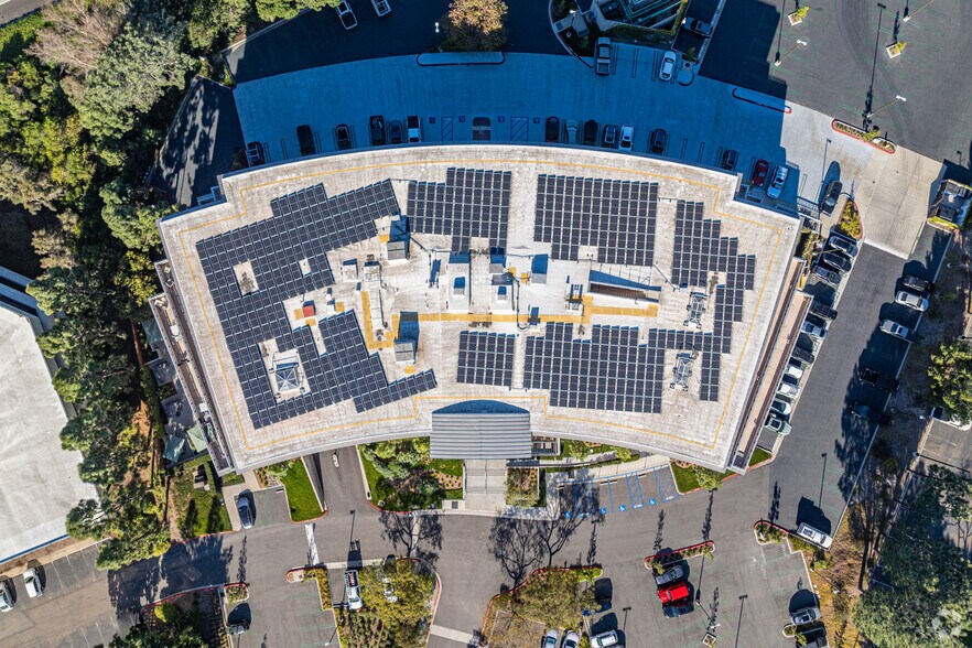 More Photos Of 12544 High Bluff Dr, San Diego Coworking Space