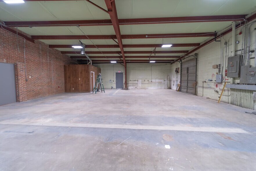 More Photos Of 1002 Walton Way, Augusta Research And Development For Sale