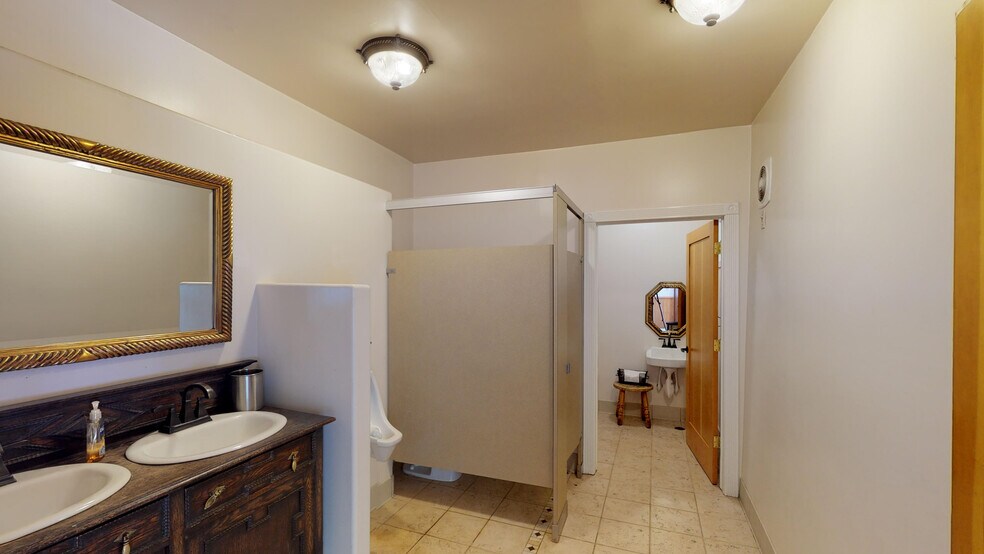 More Photos Of 800 Arrowhead Villa Rd, Lake Arrowhead Lodge Meeting Hall For Sale