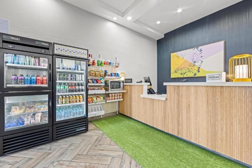 More Photos Of 3402 Winfield Dunn Pky, Kodak Hotel For Sale