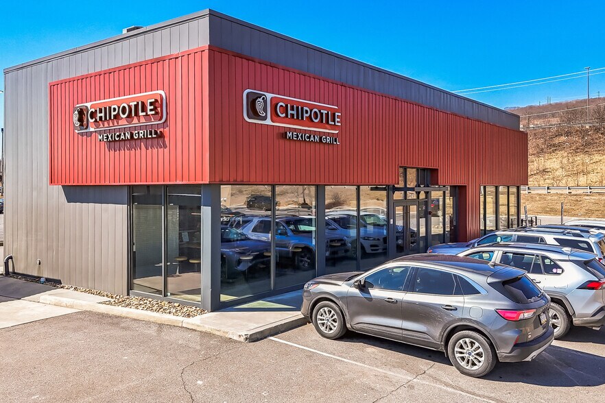 More Photos Of 1245 Commerce Blvd, Dickson City Fast Food For Sale