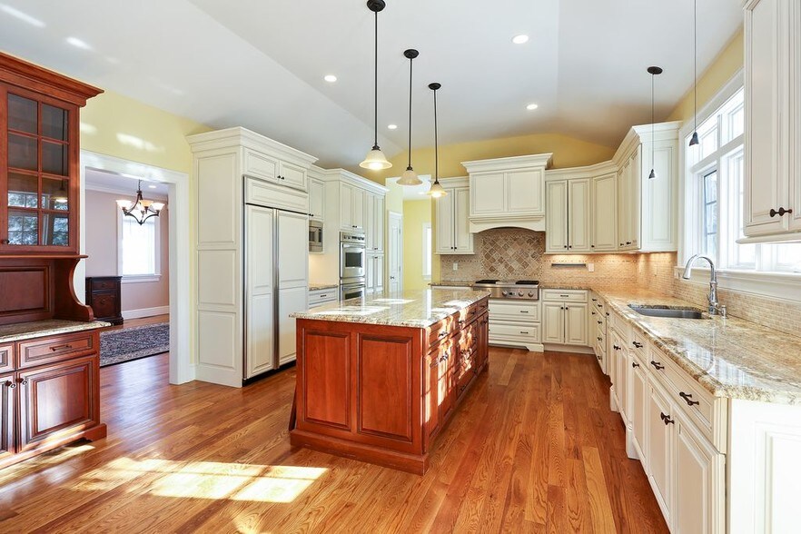 More Photos Of 2-4 Hardscrabble Rd, North Salem Office Residential For Sale