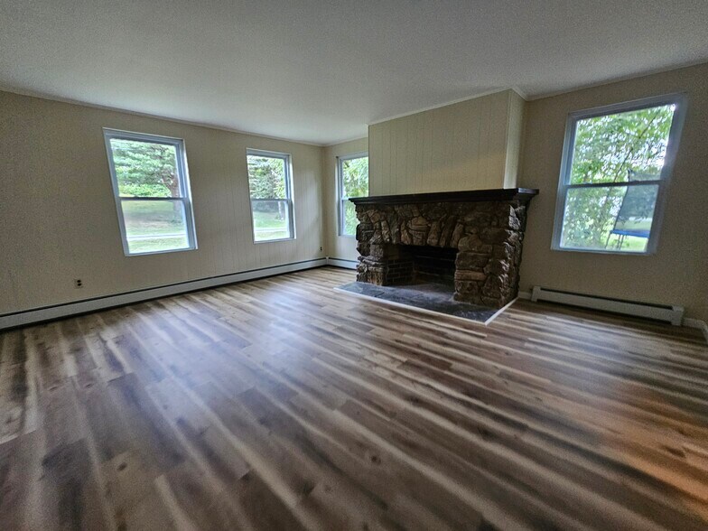 More Photos Of 101 Randall St, Florida Apartments For Sale