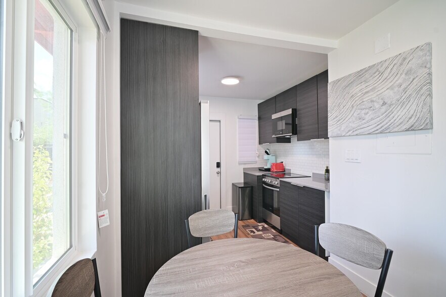 More Photos Of 338 E Portland St, Phoenix Apartments For Sale