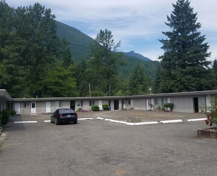 More Photos Of 43200 SE North Bend Way, North Bend Hotel For Sale