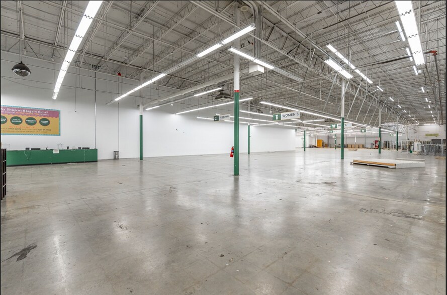 More Photos Of 5200-5425 Highway 153, Hixson Unknown For Lease