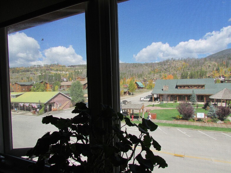 More Photos Of 1000 Grand Ave, Grand Lake Restaurant For Sale