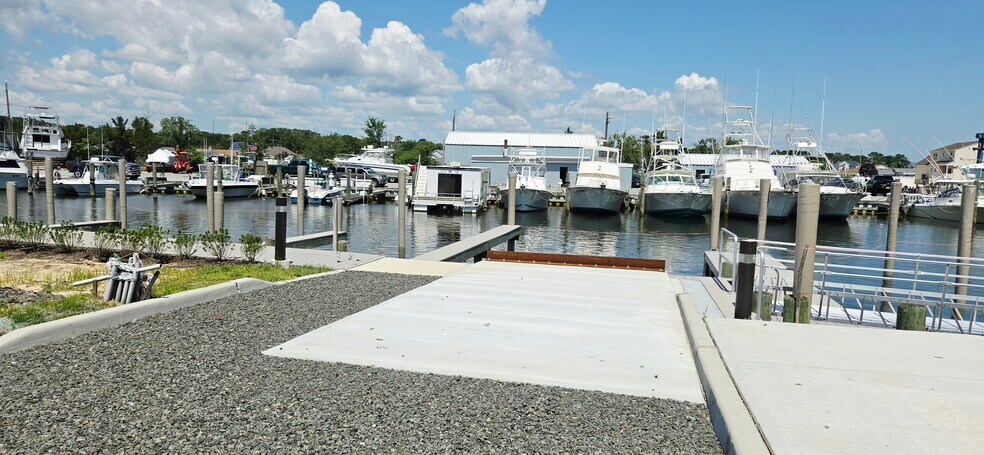 More Photos Of 41 Pennsylvania Ave, Waretown Marina For Sale
