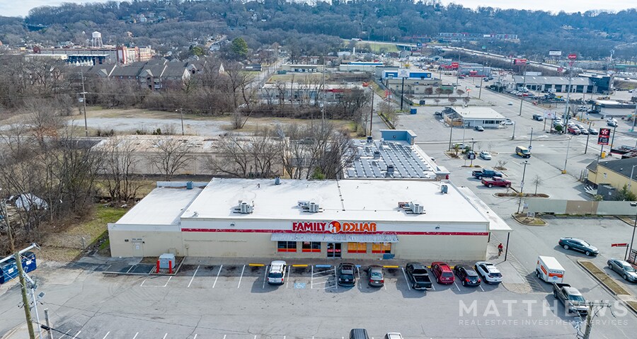 More Photos Of 2038 S Willow St, Chattanooga Storefront For Sale