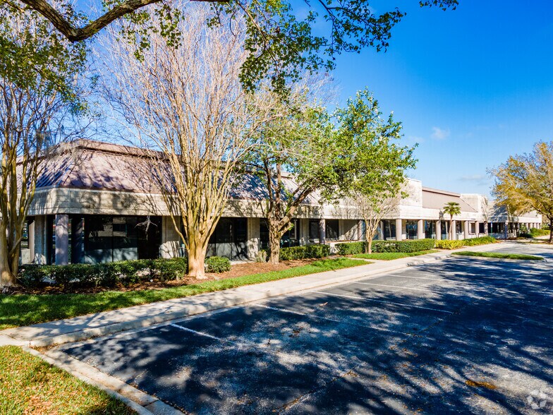 More Photos Of 8507 Benjamin Rd, Tampa Unknown For Lease