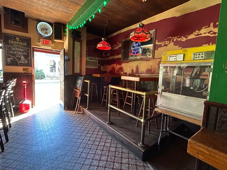 More Photos Of 114 E Norwegian St, Pottsville Storefront Retail Residential For Sale