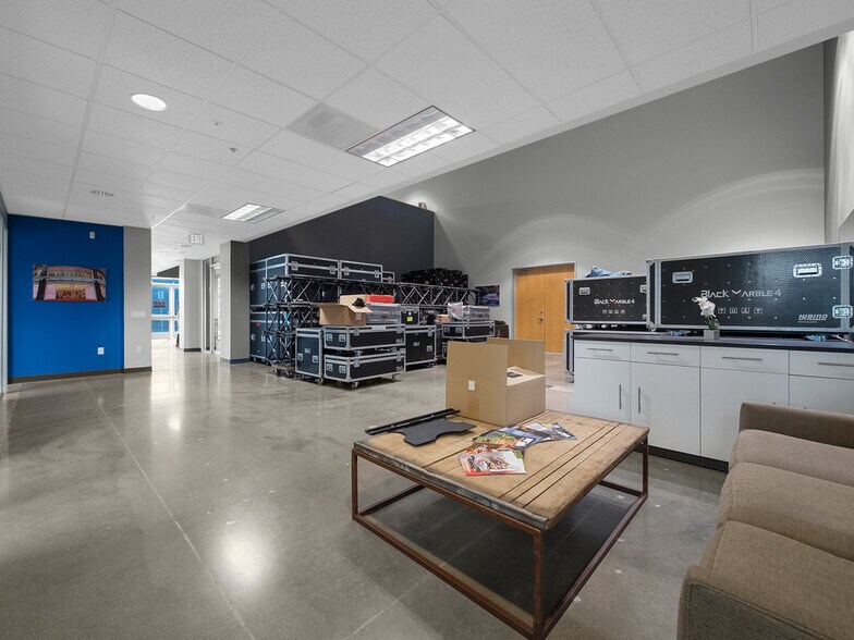 More Photos Of 8900 Research Dr, Irvine Research And Development For Lease