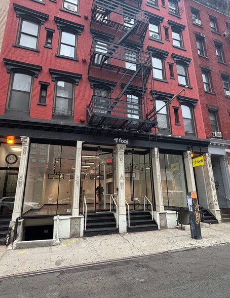 More Photos Of 42-44 Grand St, New York Apartments For Lease