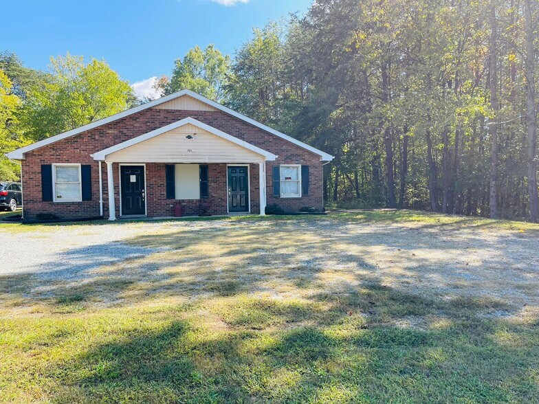 More Photos Of 301 W Main St, Stoneville Office For Sale