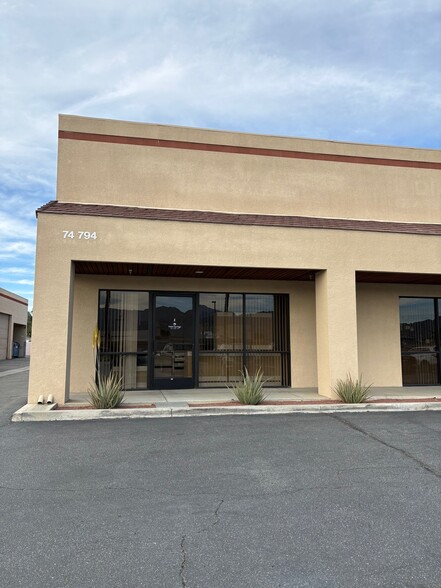 Primary Photo Of 74794 Lennon Pl, Palm Desert Warehouse For Lease