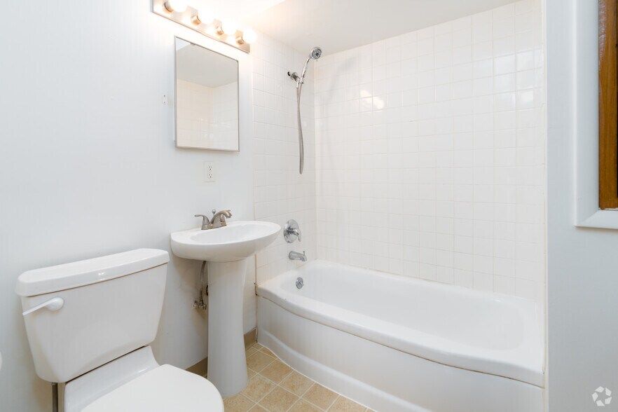 More Photos Of 515 S Coeur D' Alene St, Spokane Apartments For Sale