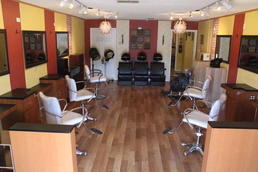 More Photos Of 5507 Winchester Rd, Memphis Office For Lease