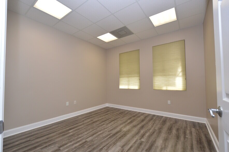More Photos Of 7551 Wiles Rd, Coral Springs Office For Lease