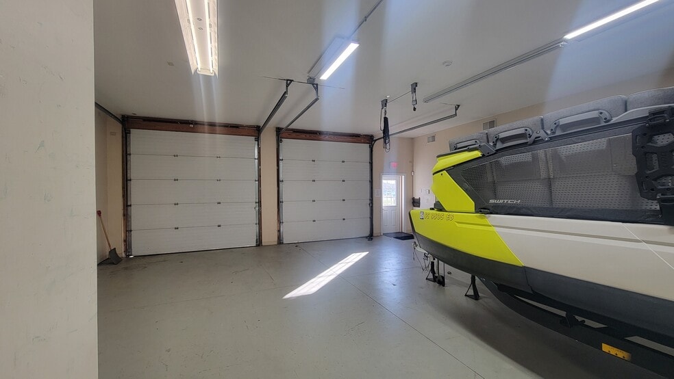 More Photos Of 210 3rd Ave, Alpha Office Residential For Sale
