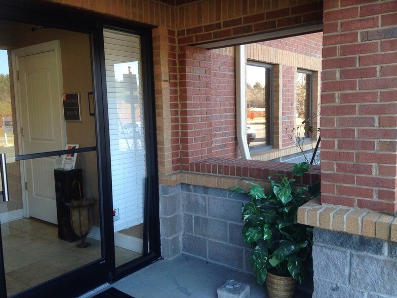 More Photos Of 8930 Cross Park Dr, Knoxville Office For Lease