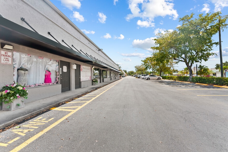 More Photos Of 3501-3531 NW 19th St, Fort Lauderdale Unknown For Lease