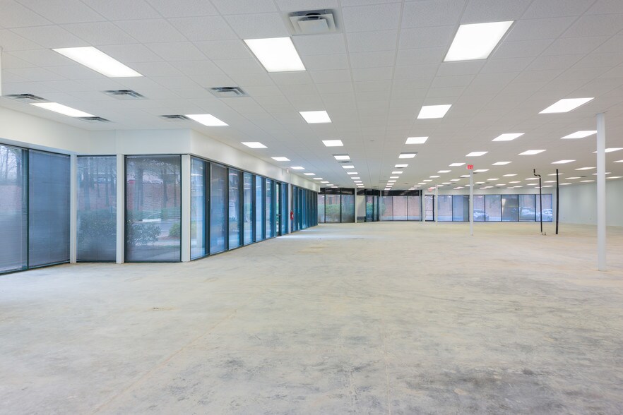 More Photos Of 200 Chastain Center Blvd, Kennesaw Office For Lease