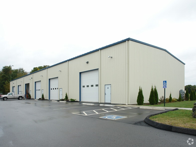 Primary Photo Of 195 Leonard Dr, Groton Warehouse For Sale