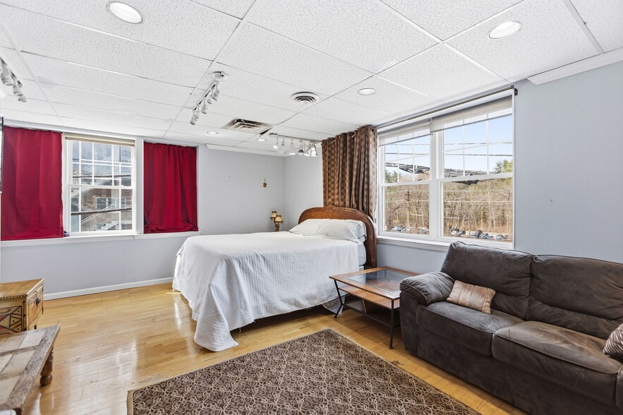 More Photos Of 96 Haarlem Ave, White Plains Office For Sale