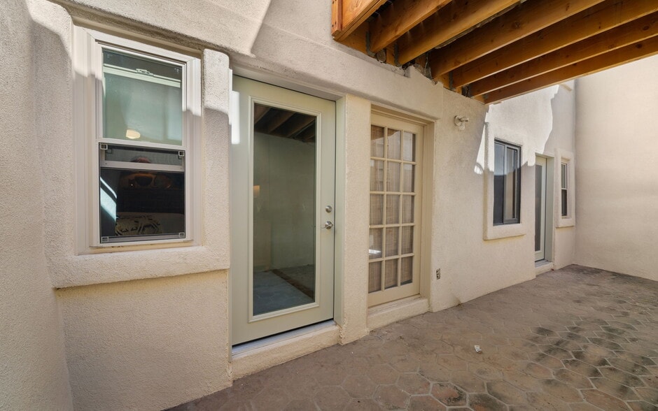 More Photos Of 1935 E Joy Ranch Rd, Phoenix Specialty For Sale