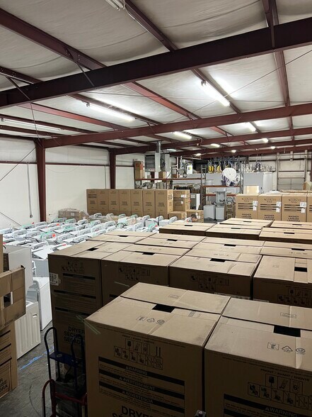 More Photos Of 2602-2604 Grissom Dr, Nashville Warehouse For Lease