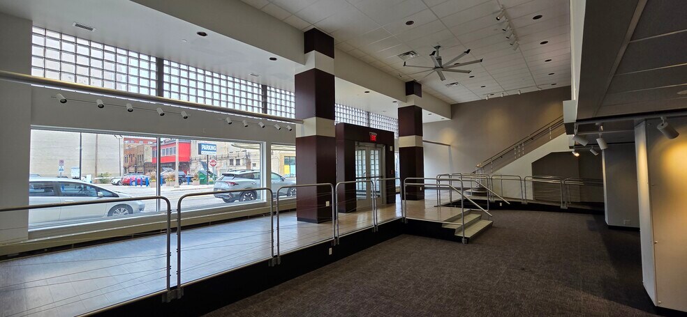 More Photos Of 300 S Washington Sq, Lansing Office Residential For Lease