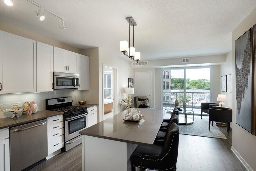More Photos Of 1700 Plymouth Rd, Minnetonka Apartments For Lease