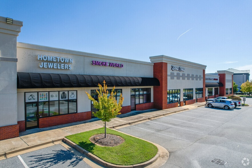 More Photos Of 4015 Veterans Ct, Columbus General Retail For Lease