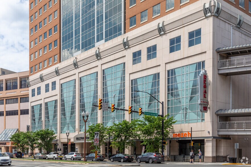 More Photos Of 671 N Glebe Rd, Arlington Office For Lease